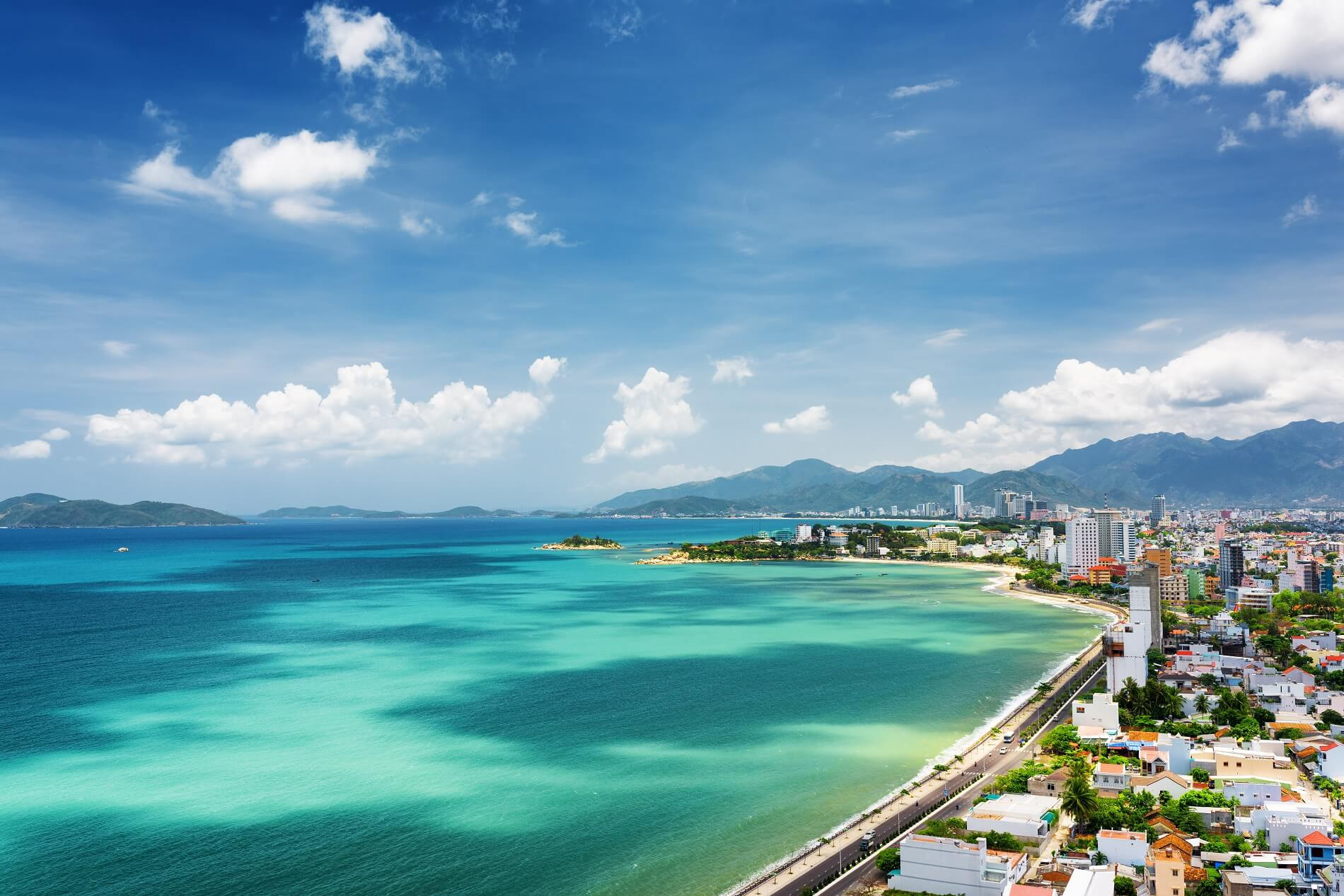 Thành phố Nha Trang từ vị trí trên cao (Nguồn: Sưu tầm)